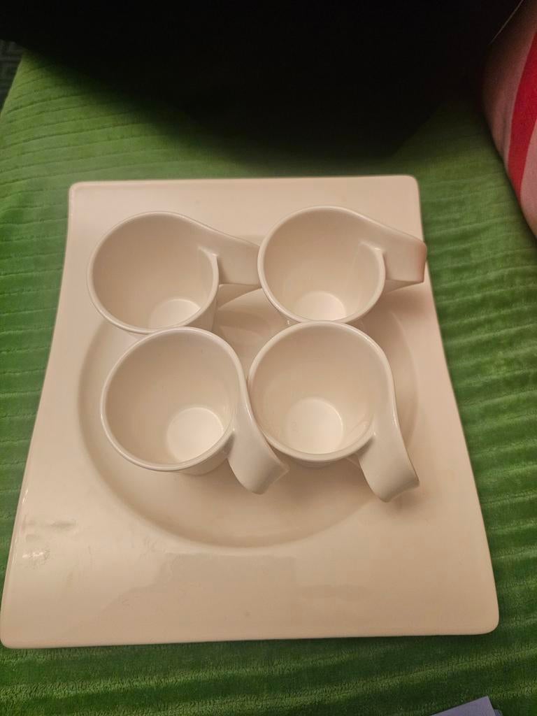 Villeroy & Boch Premium Porselein Koffieset - 4 Kopjes, Ophalen of Verzenden, Zo goed als nieuw, Effen, Kop(pen) en/of Schotel(s)
