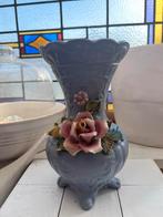 Oude vaas met bloemen, Antiek en Kunst, Ophalen of Verzenden