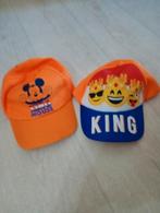 Twee oranje petten: Koningsdag., Kinderen en Baby's, Babykleding | Petten en Hoeden, Disney, Gebruikt, Jongetje of Meisje, Ophalen of Verzenden