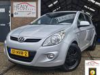 Hyundai i20 1.4i DynamicVersion|2009|224.903 km|Leer|Cruise|, Auto's, Voorwielaandrijving, 4 cilinders, 1396 cc, Bedrijf