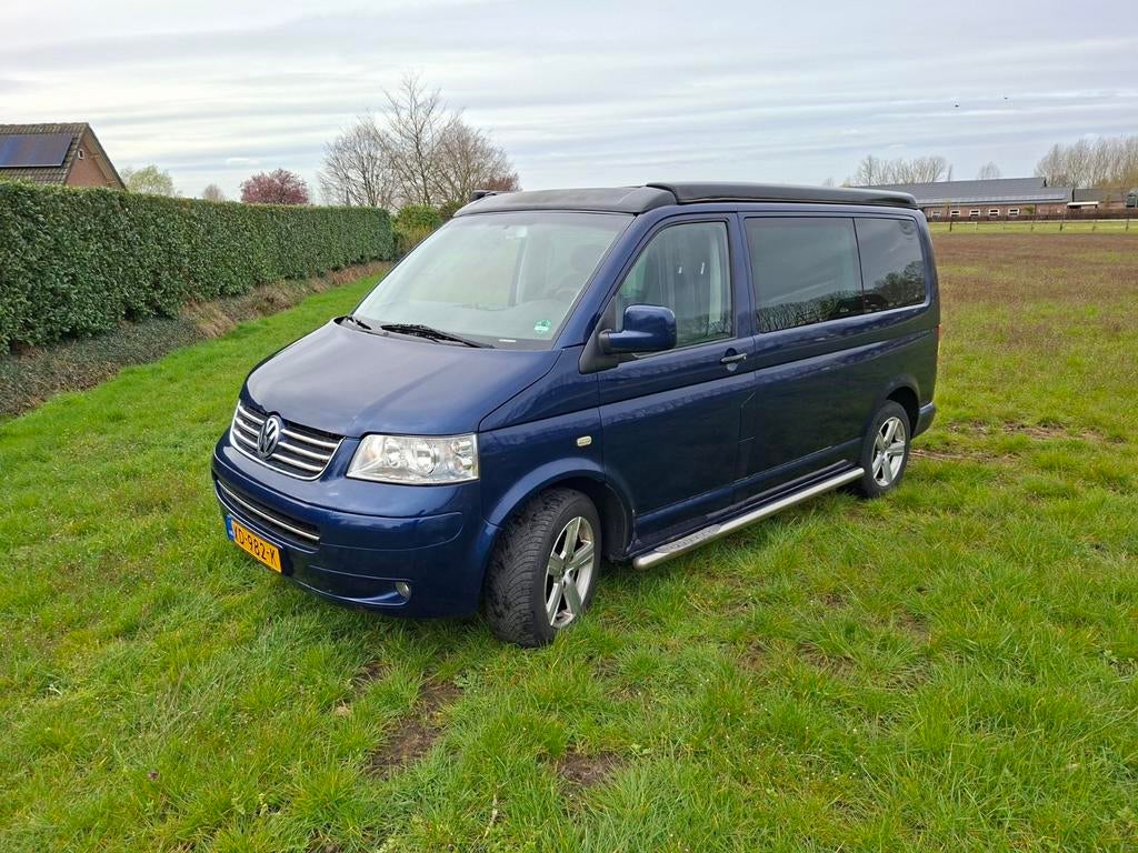 Volkswagen transporter multivan camper (met werk), Auto's, Blauw, Origineel Nederlands, Diesel, Grijs