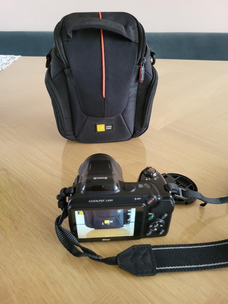 Nikon Coolpix L810 camera, Ophalen, Nikon, 8 keer of meer