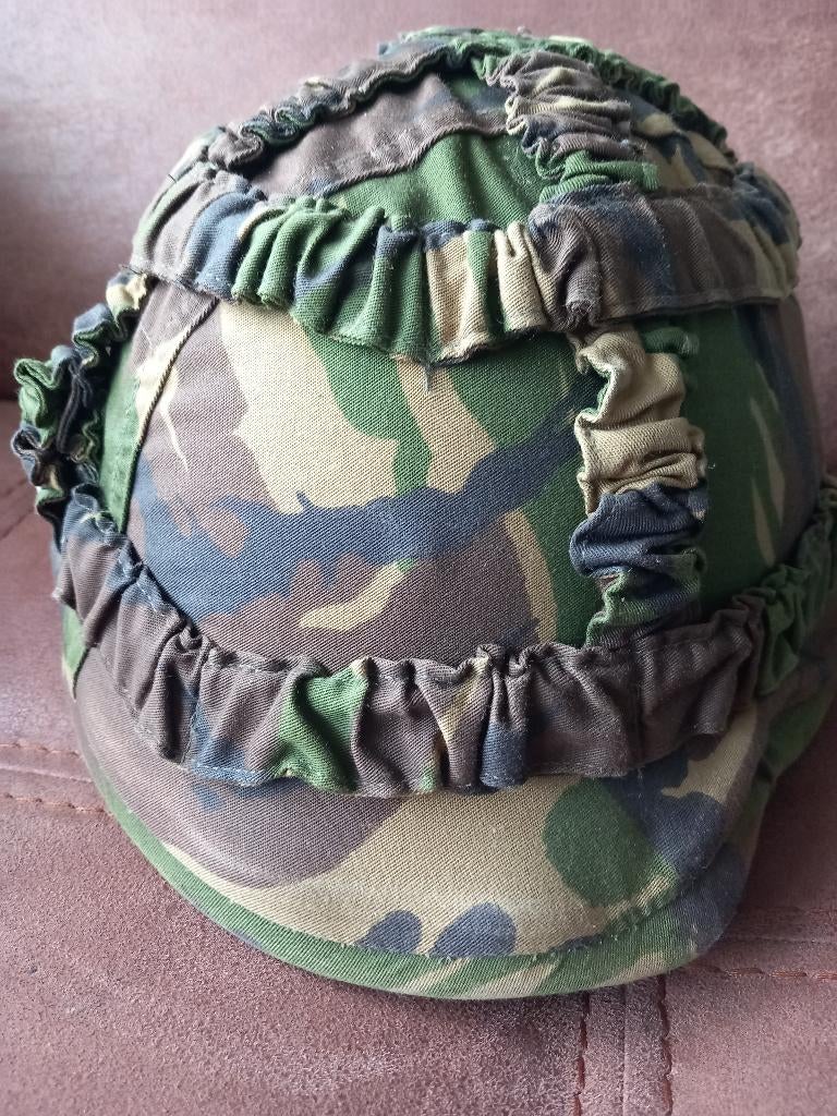 Helm overtrek, Ophalen of Verzenden, Landmacht, Nederland, Helm of Baret