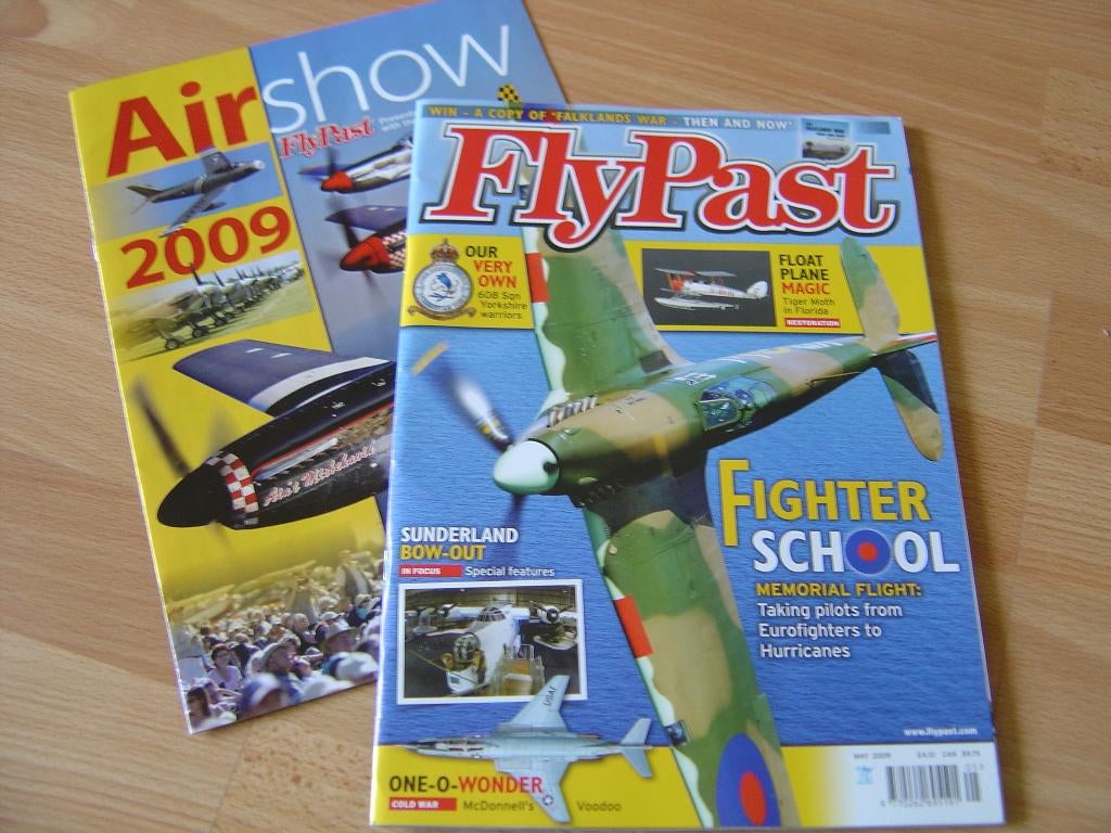 FlyPast vliegtuig blad van o.a. WWII vliegtuigen, mei 2009, Verzamelen, Luchtvaart en Vliegtuigspotten, Ophalen of Verzenden, Zo goed als nieuw