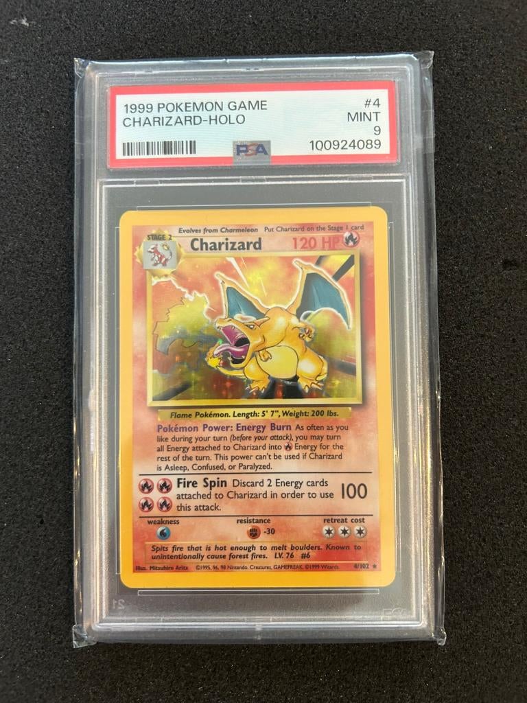 4/102 base charizard psa 9, Hobby en Vrije tijd, Verzamelkaartspellen | Pokémon, Ophalen of Verzenden, Zo goed als nieuw, Foil