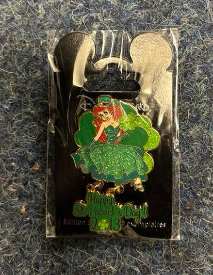 Disney Ariel St. Patrick's Day pin, Ophalen of Verzenden, Pocahontas of Kl. Zeemeermin, Nieuw, Overige typen