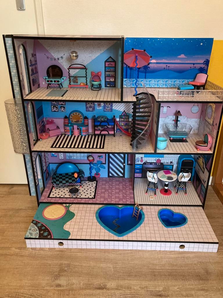 LOL Surprise OMG Poppenhuis, GROOT!, Kinderen en Baby's, Speelgoed | Poppenhuizen, Ophalen, Gebruikt, Poppenhuis