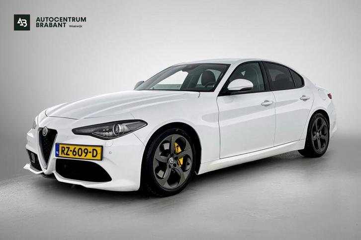 Alfa Romeo Giulia 2.0T Super Veloce-pakket(NL-auto, Navi, St, Auto's, Alfa Romeo, Bedrijf, Te koop, Giulia, ABS, Achteruitrijcamera