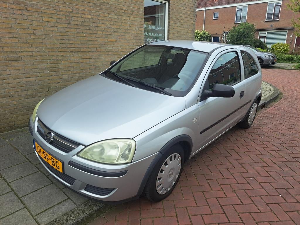 Opel Corsa 1.2 16V Twinport 3D 2005 Grijs, Voorwielaandrijving, 31 €/maand, 4 cilinders, 1229 cc