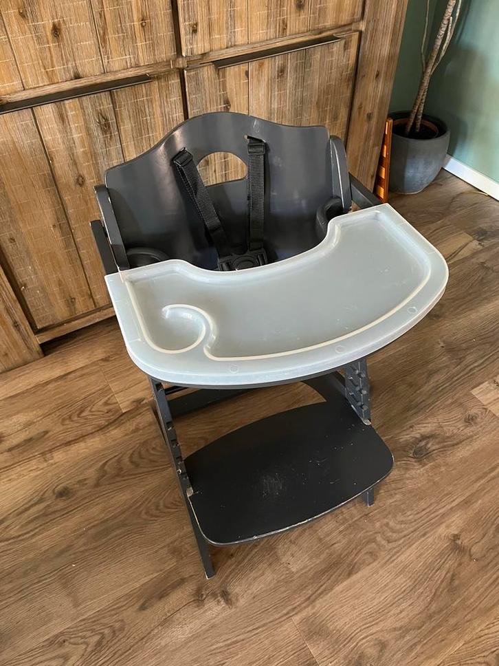 Childwood Evolu 2 kinderstoel met eetblad, Kinderen en Baby's, Kinderstoelen, Gebruikt, Meegroeistoel, Aanschuifbaar, Afneembaar eetblad