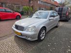 Mercedes-Benz C-Klasse 1.8 C200 Kompr Sedan AUT 2004 Grijs, Auto's, Mercedes-Benz, Automaat, Achterwielaandrijving, Zwart, 4 cilinders