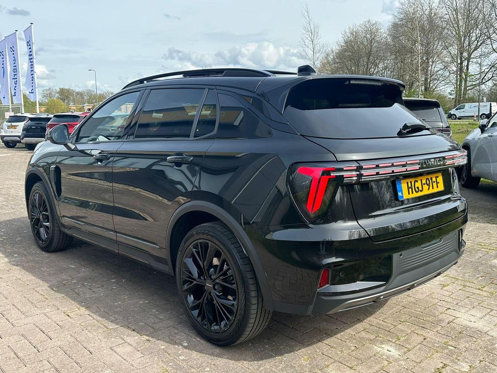 Lynk & Co 01 1.5 More | Lederen bekleding | Panorama dak | S, Euro 6, 4 cilinders, Zwart, Bedrijf