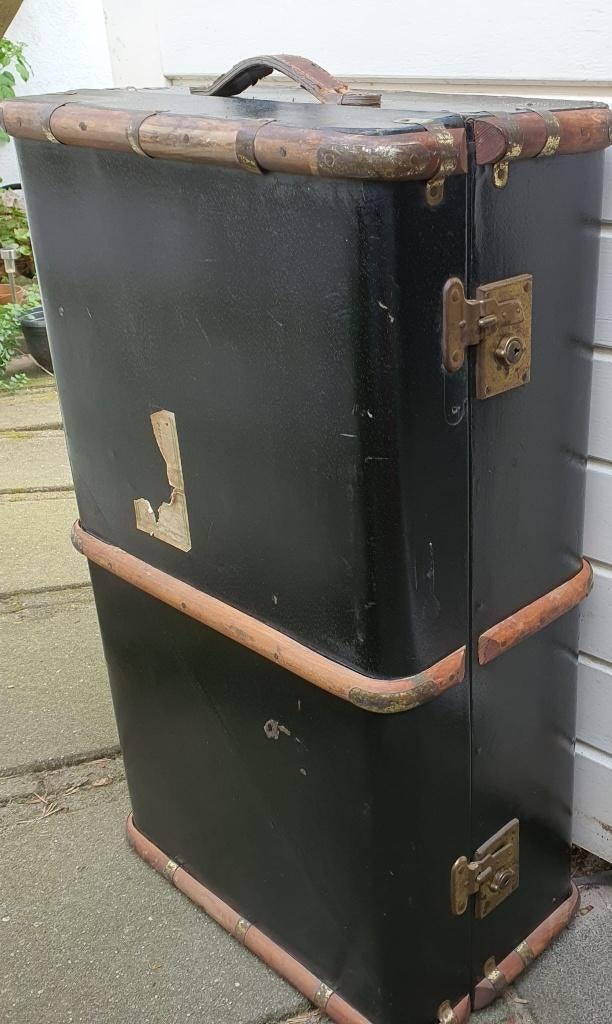 Antieke hutkoffer, Ophalen