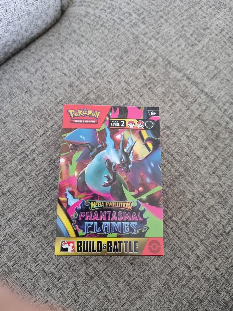 Pokemon Phantasmal Flames Battle Box gesealed, Hobby en Vrije tijd, Verzamelkaartspellen | Yu-gi-Oh!, Ophalen of Verzenden, Nieuw