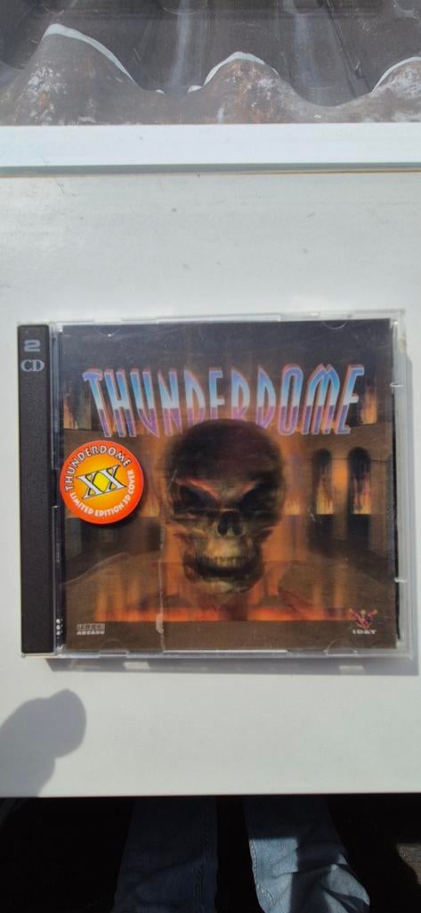 Thunderdome XX 20, Ophalen of Verzenden, Zo goed als nieuw