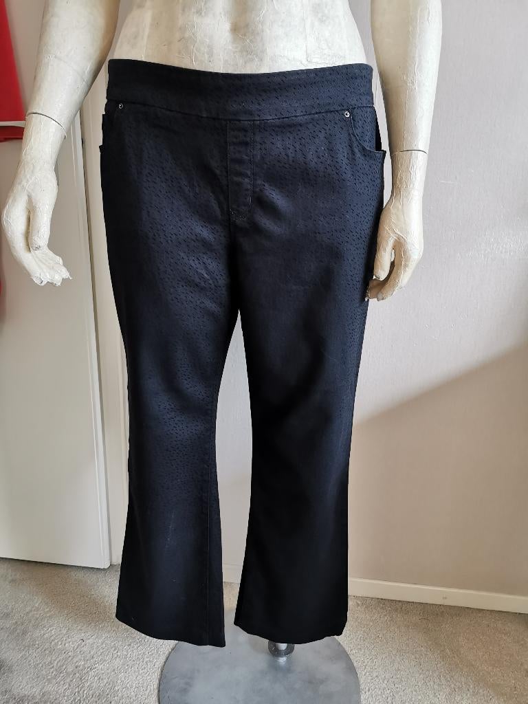 259 .. zgan zwarte broek maat 44, Ophalen of Verzenden, Zo goed als nieuw, Zwart, Broek of Spijkerbroek