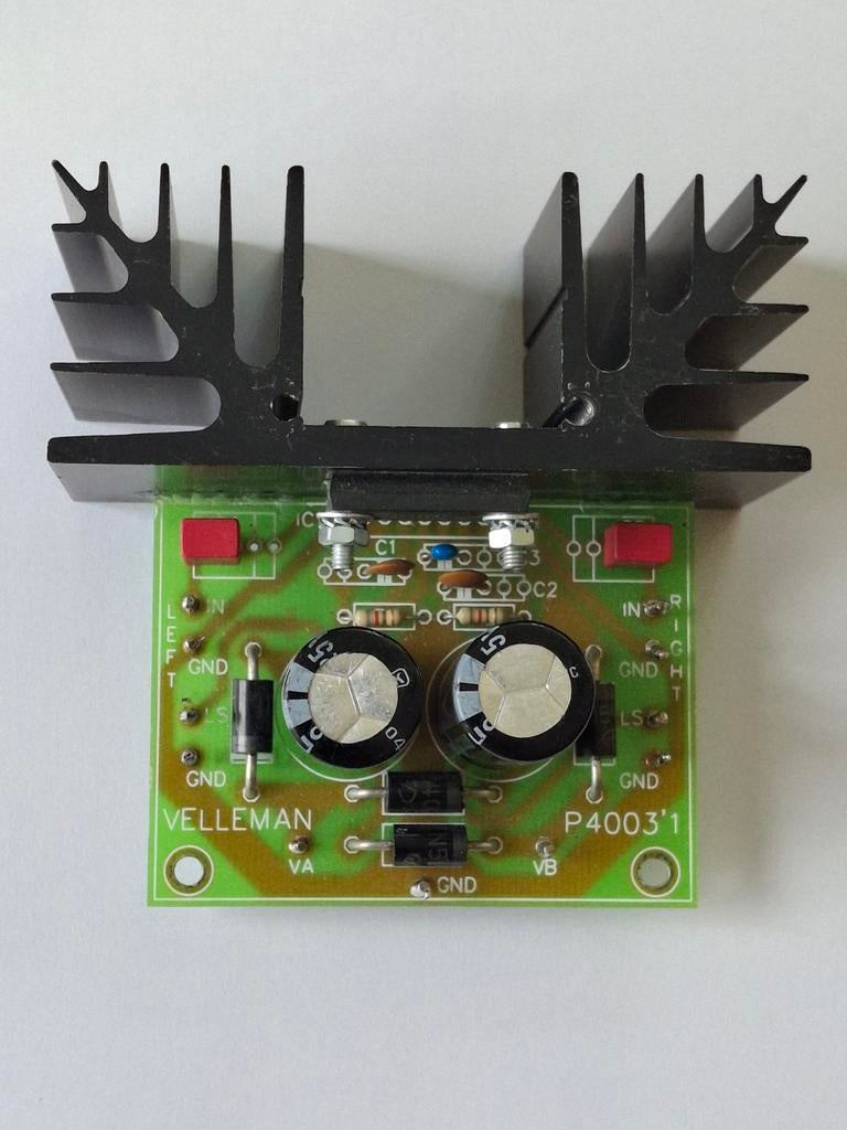 2x 30 watt stereo eindtrap., Ophalen of Verzenden, Minder dan 60 watt, Overige merken