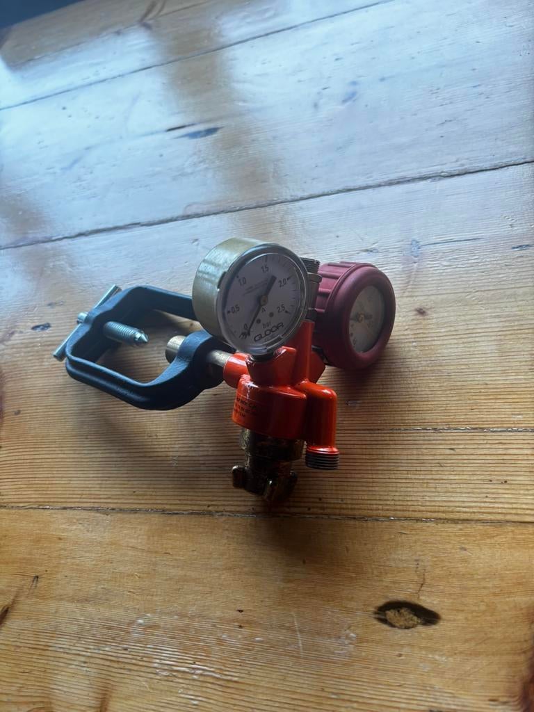 Gloor acetyleen reduceerventiel met 2 meters, Doe-het-zelf en Verbouw, Gereedschap | Lasapparaten, Ophalen of Verzenden, Gebruikt