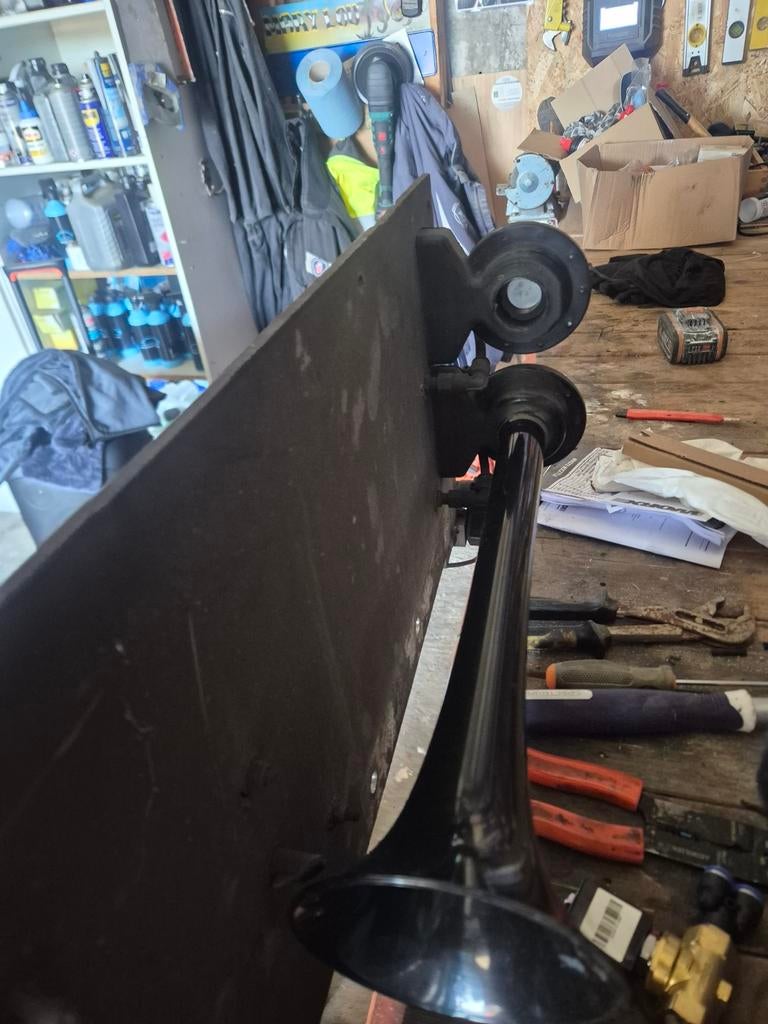 Gezocht een klek voor een Hornblaster treinhoorn, Ophalen of Verzenden, Overige merken