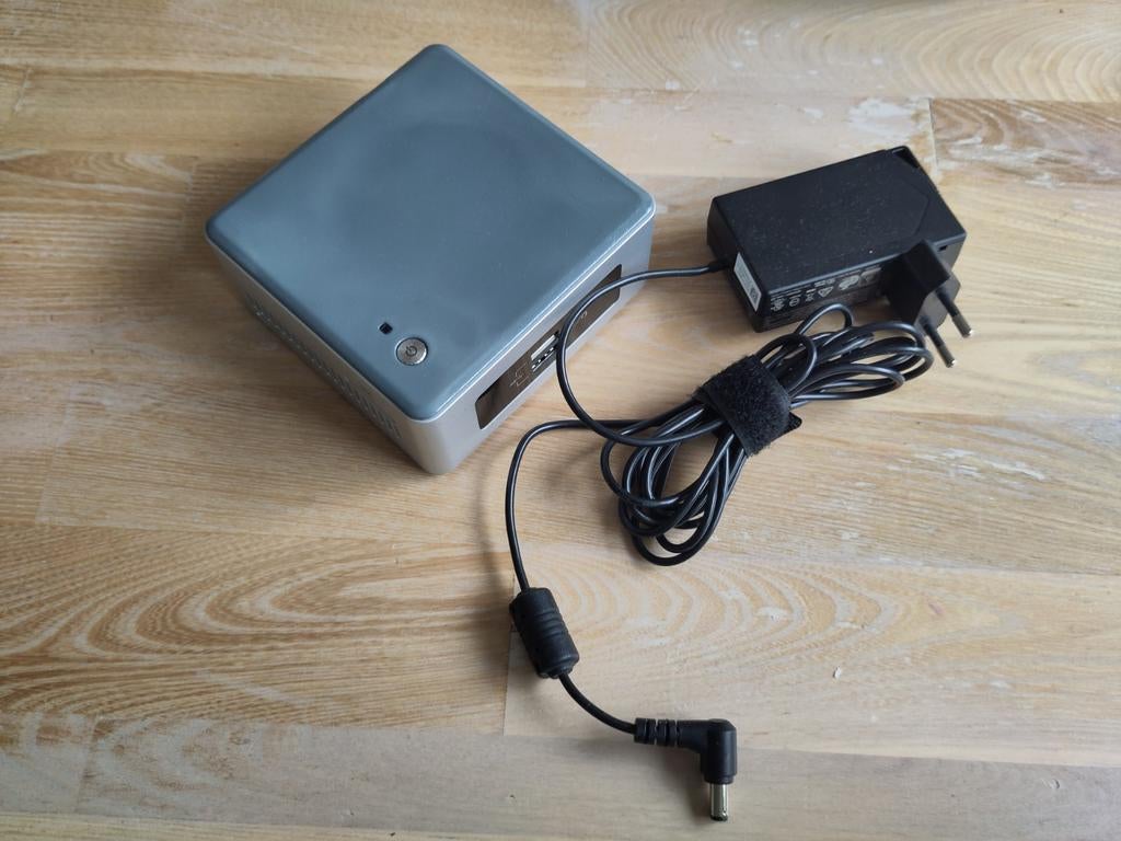 Mini computer - NUC5CPYH, Computers en Software, Desktop Pc's, Ophalen of Verzenden, SSD