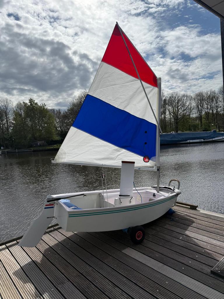 Optimist zeilboot met strandtrailer, Watersport en Boten, Ophalen, Gebruikt, Minder dan 15 m², Overige typen