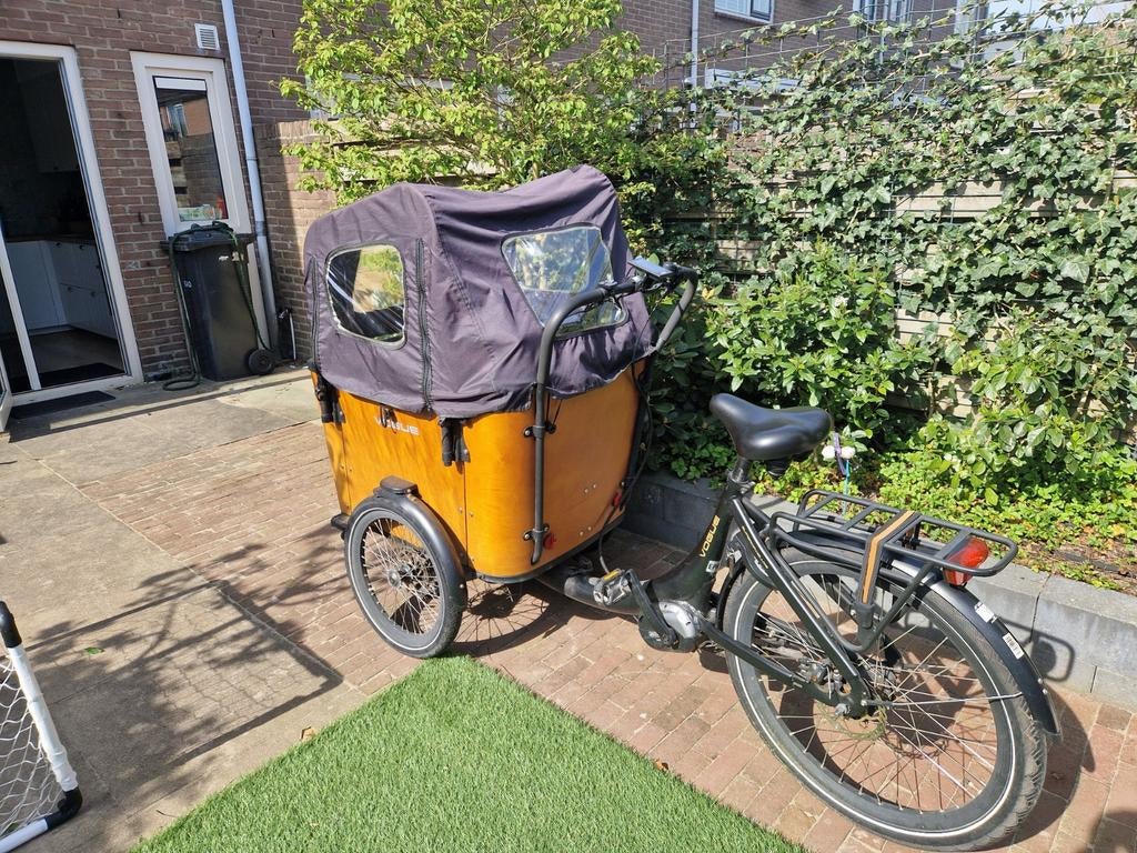 Vogue Superior bakfiets met huif, Fietsen en Brommers, Fietsen | Bakfietsen, Gebruikt, 4 kinderen of meer, Huif, Ophalen