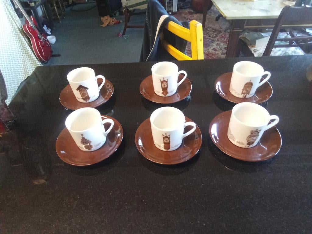 6 unieke nutroma klokken kopjes met schotel ,perfecte staat, Ophalen of Verzenden