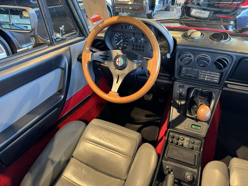 Alfa Romeo Spider 2.0 Quadrifoglio Verde | NL-Auto | 2e eige, Auto's, Alfa Romeo, Gebruikt, Cabriolet, 400 kg, Spider