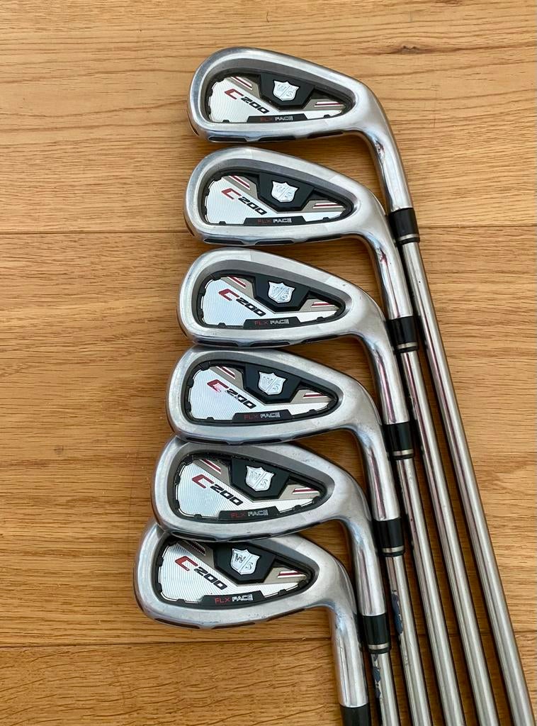 Wilson Staff C200 'Power Holes' ijzerset / regular flex, Sport en Fitness, Golf, Ophalen of Verzenden, Gebruikt, Set