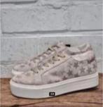 Kenneth Cole - Prachtige leren sneakers maat 42 - Nieuw €120, Beige, Kenneth Cole, Nieuw, Ophalen of Verzenden