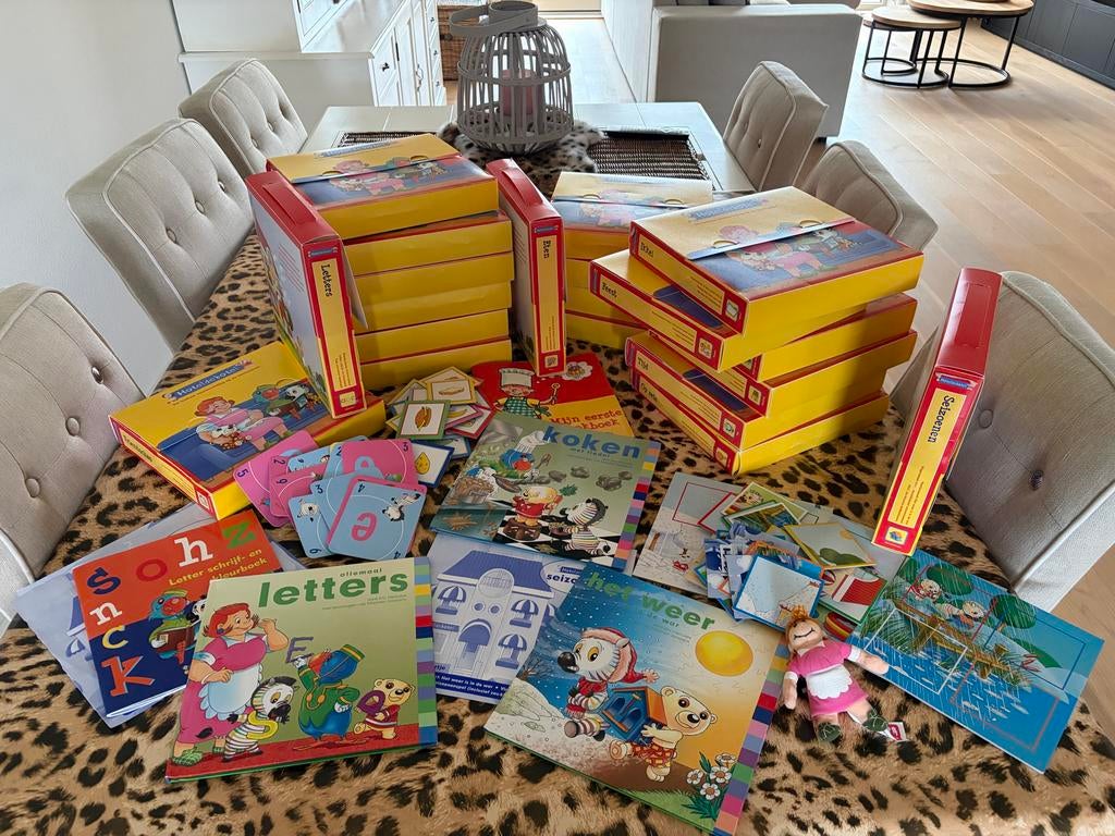 Hoteldebotel Complete Set - Educatief Speelgoed - 20 koffers, Ophalen, Gebruikt, Taal en Lezen