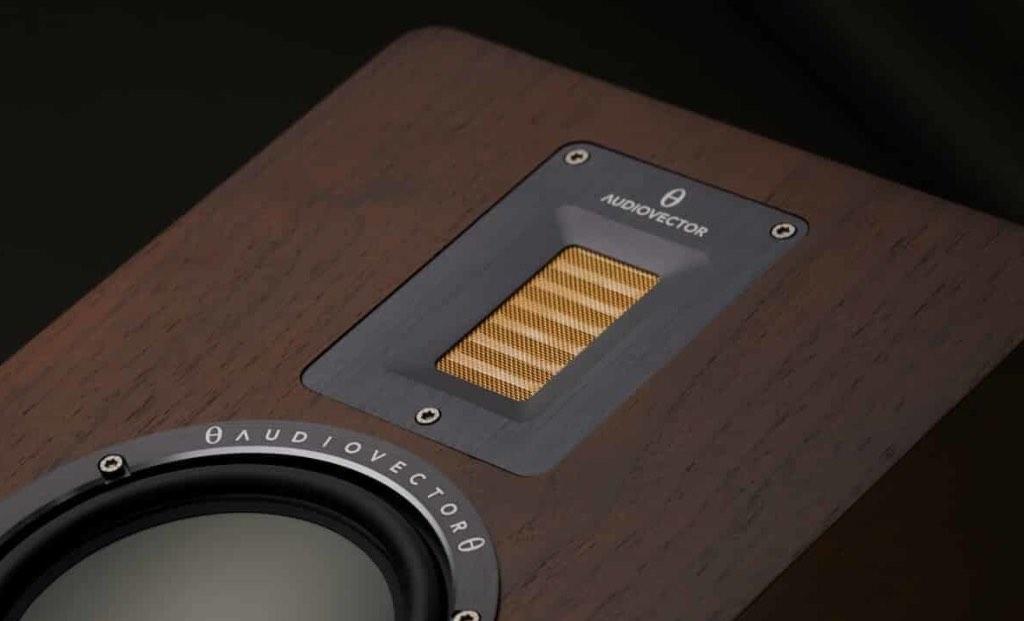 Audiovector QR1 SE.