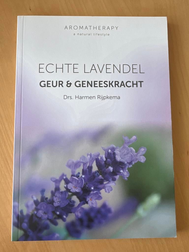 Echte Lavendel: Geur & Geneeskracht - Drs. Harmen Rijpkema, Ophalen of Verzenden, Zo goed als nieuw, Kruiden en Alternatief