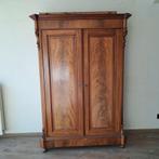 Oude eiken kast, Ophalen