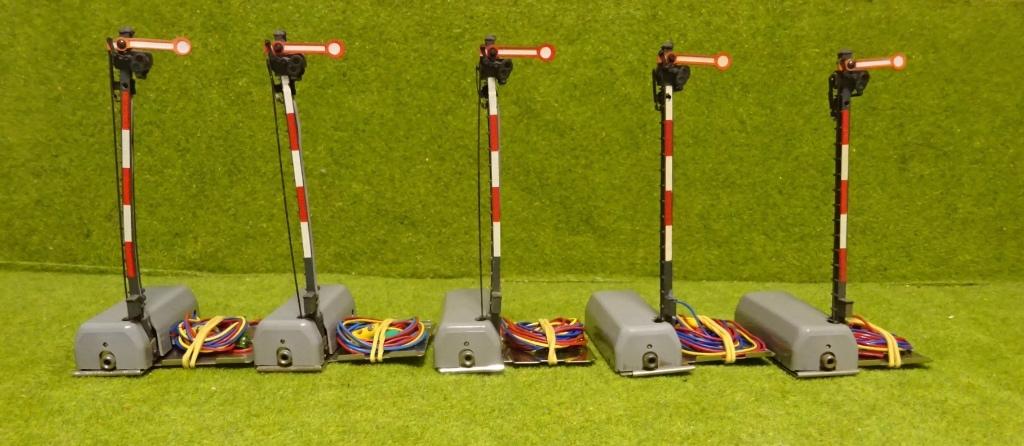 7039 Marklin hoofdsein / armsein - set van 5 stuks, Hobby en Vrije tijd, Modeltreinen | H0, Transformator of Voeding, Gebruikt