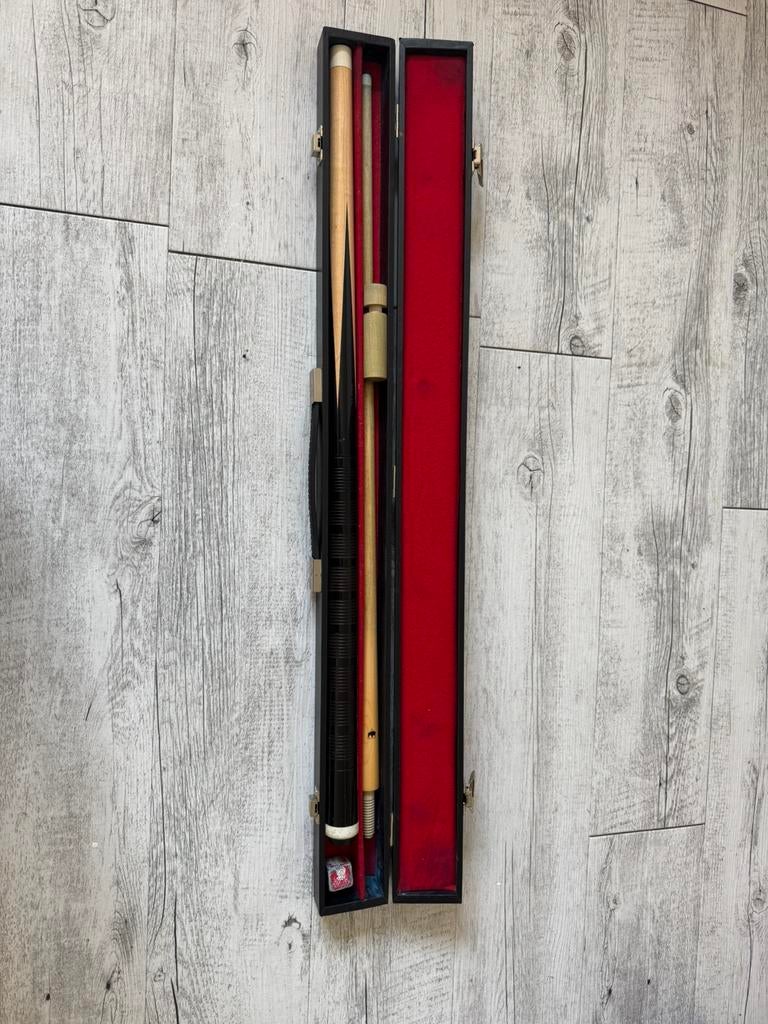 Buffalo biljart keu, Ophalen, Zo goed als nieuw, Keu of Ballen