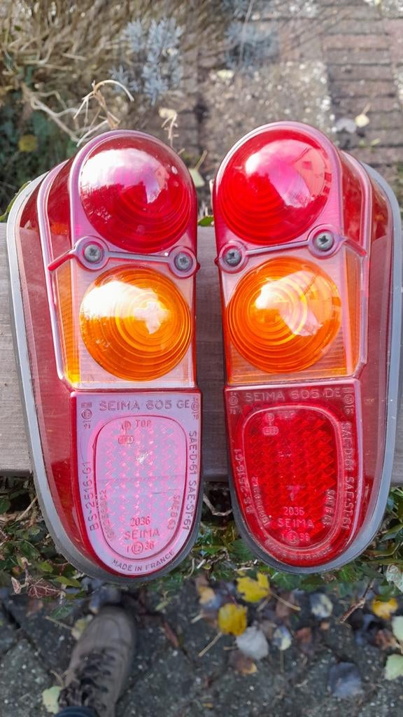 Twee complete achterlicht units voor Renault 4., Ophalen, Renault