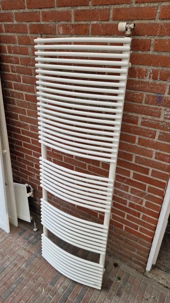 Witte handdoekradiator, Ophalen of Verzenden, Minder dan 60 cm, Radiator, 80 cm of meer