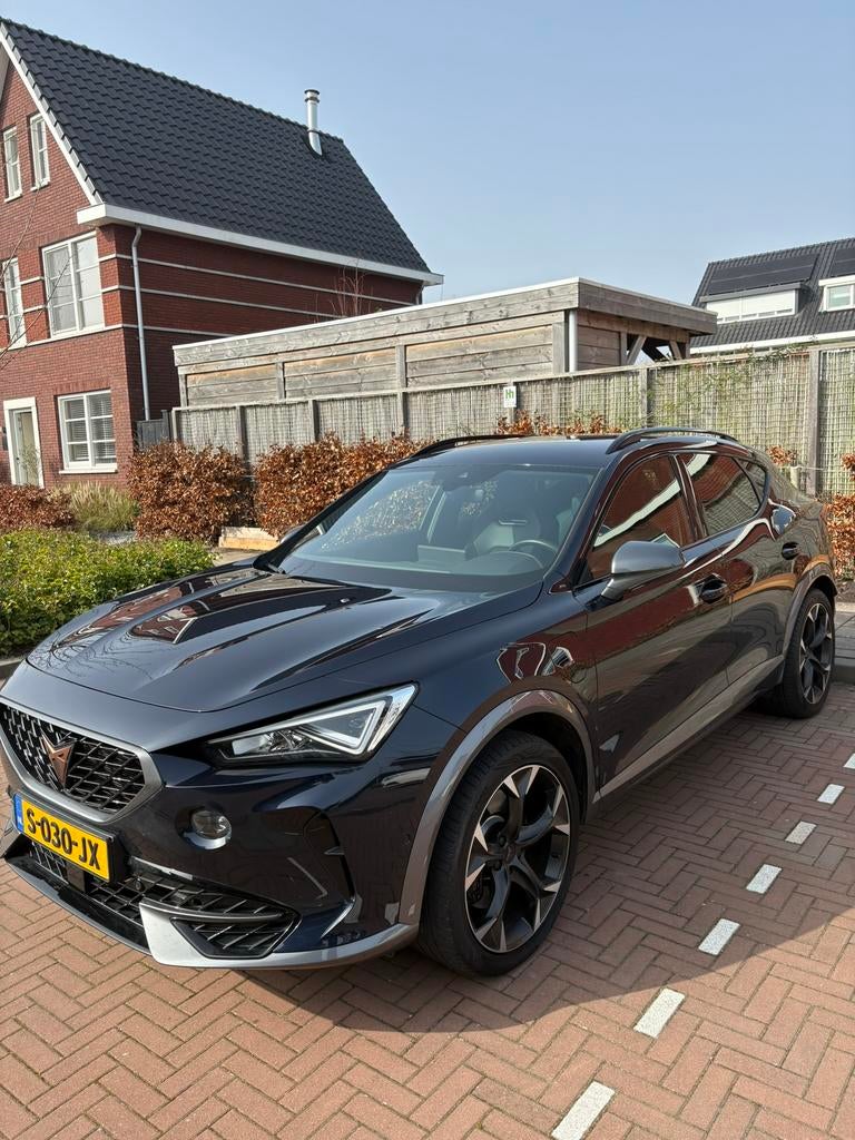 Cupra Formentor 1.4 E-hybrid 245pk Dsg-6 2022 Blauw, Auto's, 4 cilinders, Formentor, Blauw, Plug-in hybride