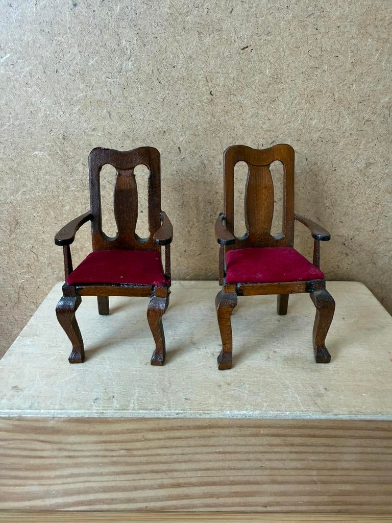 2x stoel - hxbxd 8.5x4.7x4cm - hout, Ophalen of Verzenden, Zo goed als nieuw, Poppenhuis