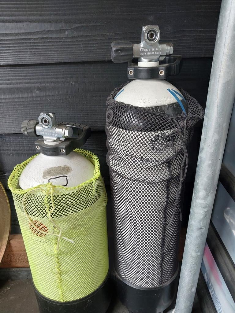 2 duikflessen uit keuring., Ophalen, Duikfles