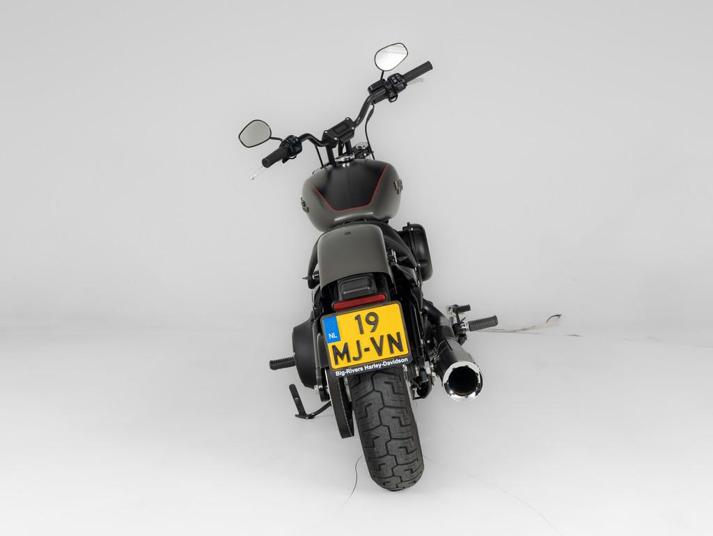 Harley-Davidson FXBB SOFTAIL Street Bob Two-Tone (bj 2018), 1746 cc, Bedrijf, Overig, Laan van Vredenoord 33
2289 DA  Rijswijk ZH, NL