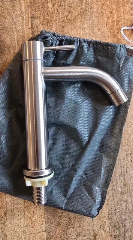 RVS Fonteinkraan Gebogen – Koudwater Kraan Geborsteld Staal, Ophalen of Verzenden, Nieuw, Rvs, Kraan