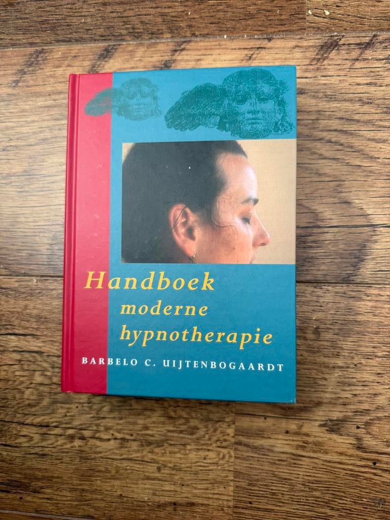 Handboek Moderne Hypnotherapie- Barbelo Chr. Uijtenbogaardt, Ophalen of Verzenden, Zo goed als nieuw