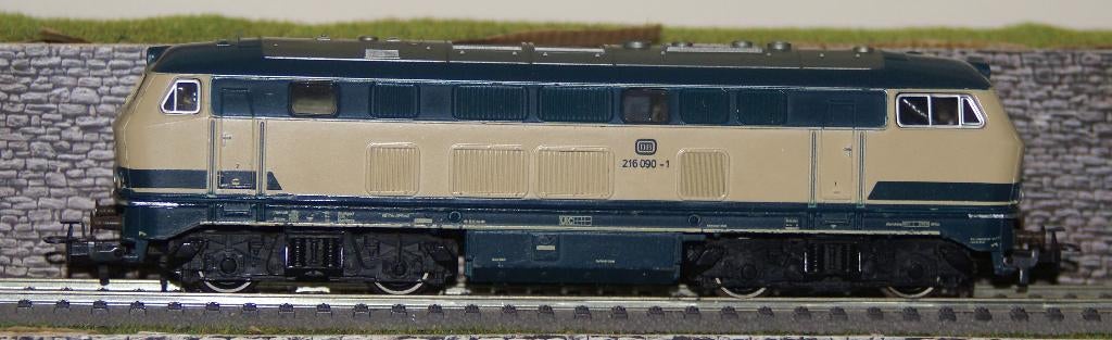 3074 Marklin DIESEL LOCOMOTIEF  Br.216, Hobby en Vrije tijd, Modeltreinen | H0, Wisselstroom, Locomotief, Ophalen of Verzenden