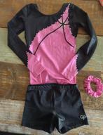 Turnpakje 146/152 met broekje & scrunchie - Glitterpakjes, Ophalen of Verzenden, Zo goed als nieuw, Roze, Turnpak(je)