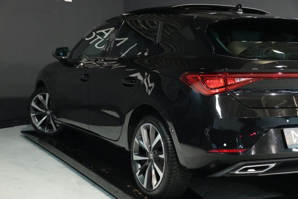 SEAT Leon 1.4 TSI eHybrid PHEV FR / PANO / VIRTUAL / MEMORY, Gebruikt, Zwart, 4 cilinders, Leon