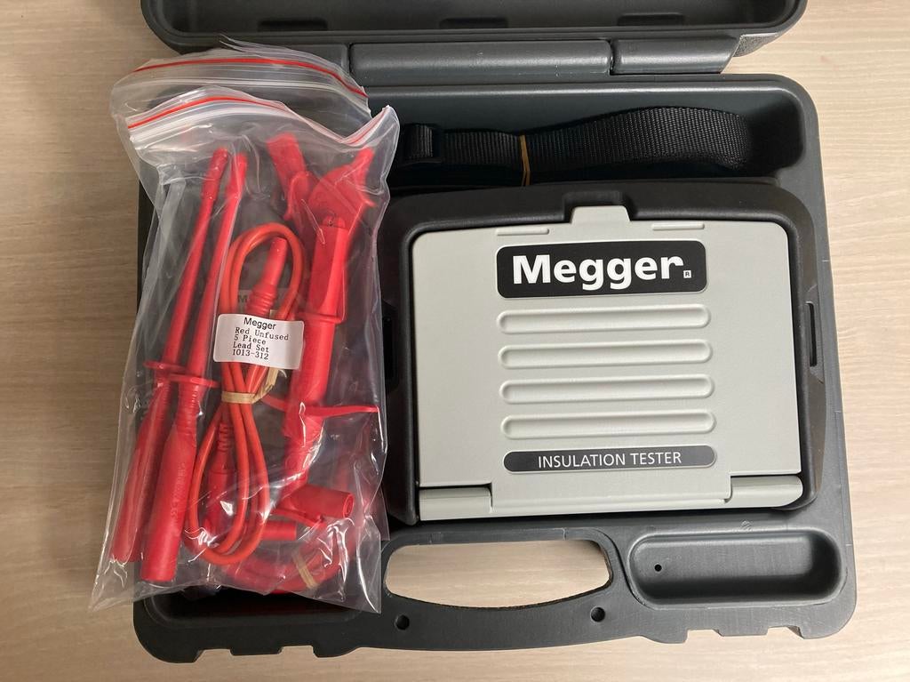 Megger MIT320 isolatietester in koffer, Ophalen of Verzenden, Nieuw, Elektriciteit