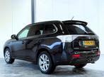 Mitsubishi Outlander 2.0 PHEV instyle Schuifdak|Leder|Trekha, Auto's, Mitsubishi, Zwart, 4 cilinders, Zwart, Vierwielaandrijving