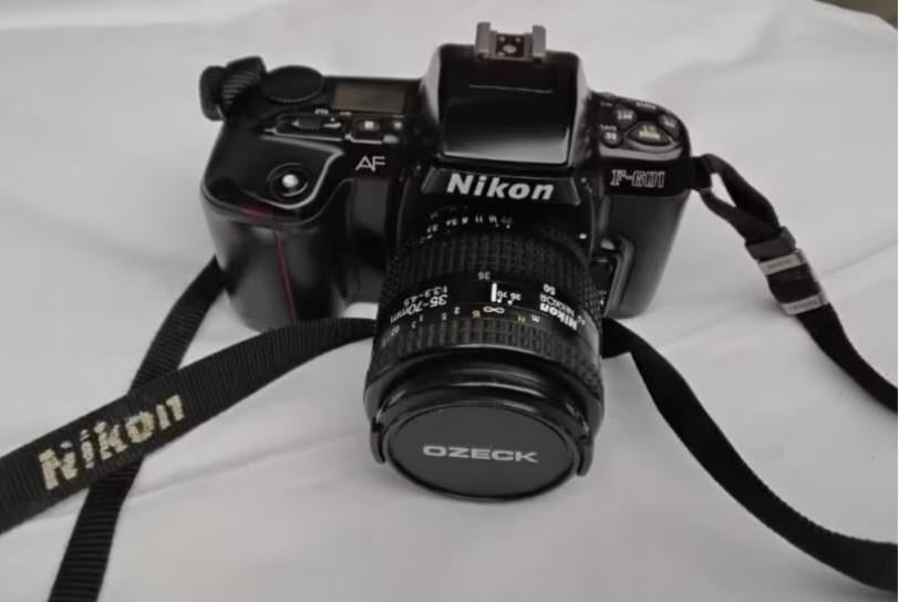 Nikon camera F 601 met Ozeck lens, Audio, Tv en Foto, Fotocamera's Analoog, Ophalen, Zo goed als nieuw, Spiegelreflex, Nikon